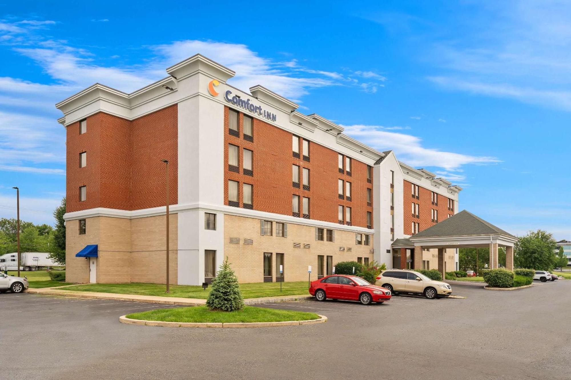 Comfort Inn Lehigh Valley West Fogelsville Exterior photo