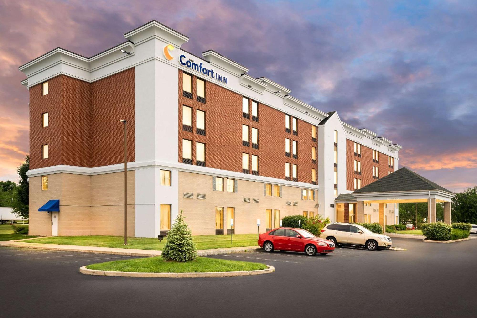 Comfort Inn Lehigh Valley West Fogelsville Exterior photo